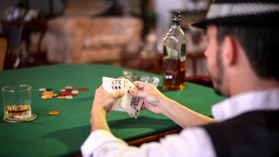 Top 10 Most Famous Professional Casino Game Players - PensacolaVoice  Magazine 2022